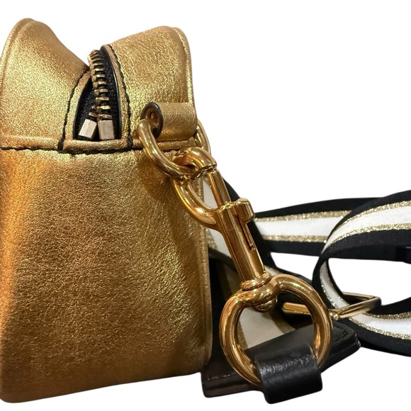 ❌sold❌Marc Jacobs FLASH Gold Metallic Leather Camera Crossbody Bag - Picture 6 of 8